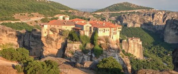 Thermopylae, Meteora And Delphi Full Day Tour (Greece)