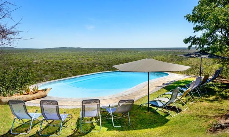 18 Day Wildlife, Landscapes And Cultural Safari (lodging) (Namibia)