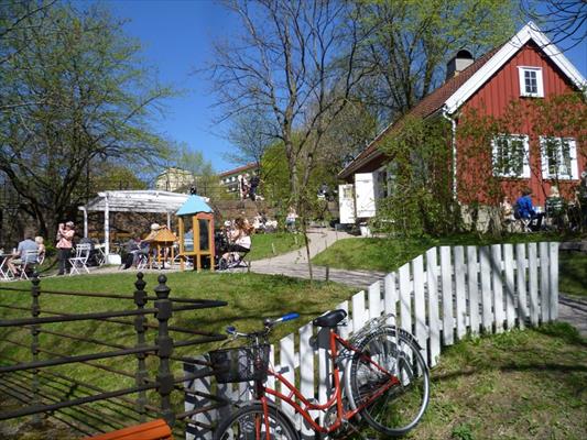 Oslo Walk, See, Learn, Eat and Drink (Norway)