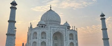 From Delhi: Private Taj Mahal Sunrise Day Tour by AC Car & Local Guide (India)