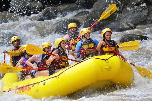 Pacuare River White Water Rafting (Costa Rica)