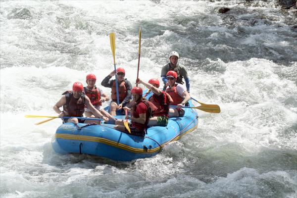 White Water Rafting Class III & IV On Tenorio River (Costa Rica)