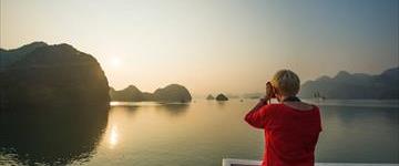 3 Days 2 Nights Halong Bay Luxury Cruise (Vietnam)
