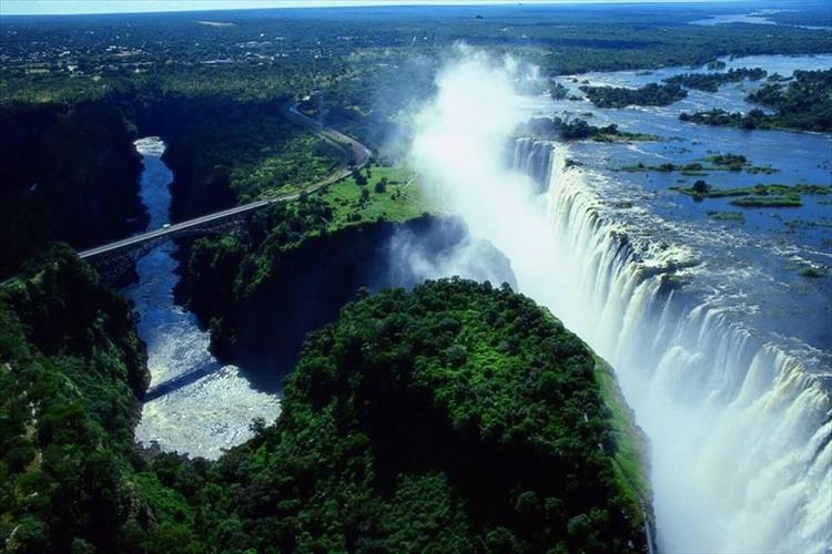 Victoria Falls Tours & Safari In Zimbabwe