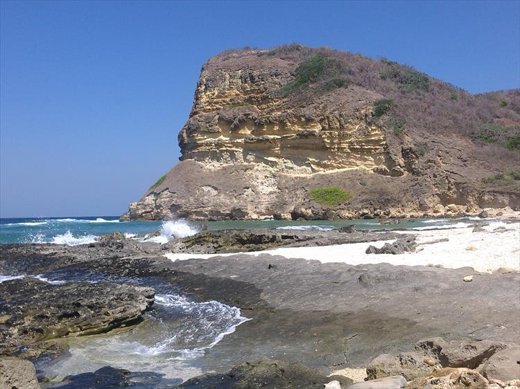 Unspoilt Coastline Tour (Indonesia)
