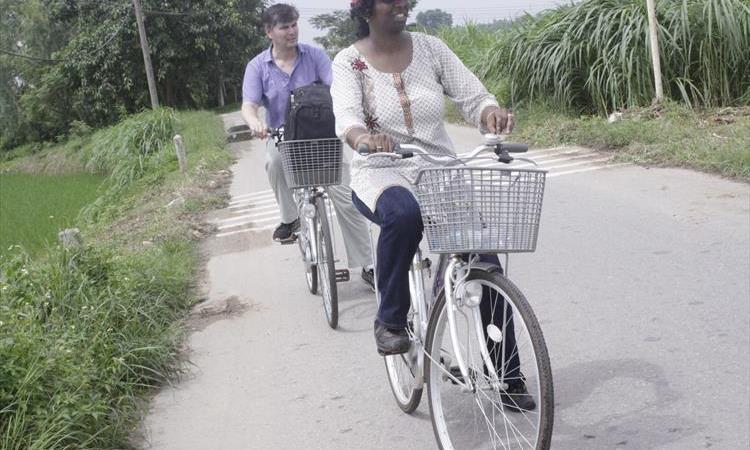 Eco tour: Authentic Duong Lam Village Tour (Vietnam)