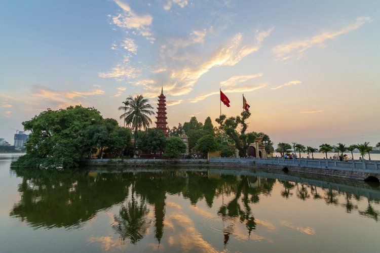 Trấn Quốc Pagoda. Hanoi, Vietnam