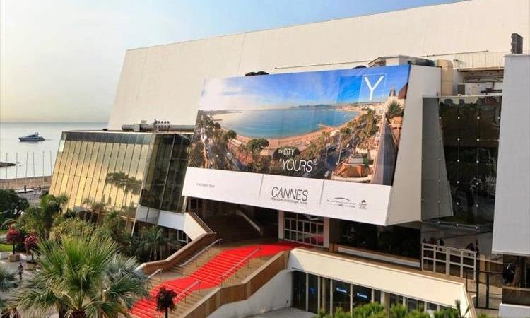 Cannes, Antibes & St Paul De Vence Half Day Shared Tour (France)