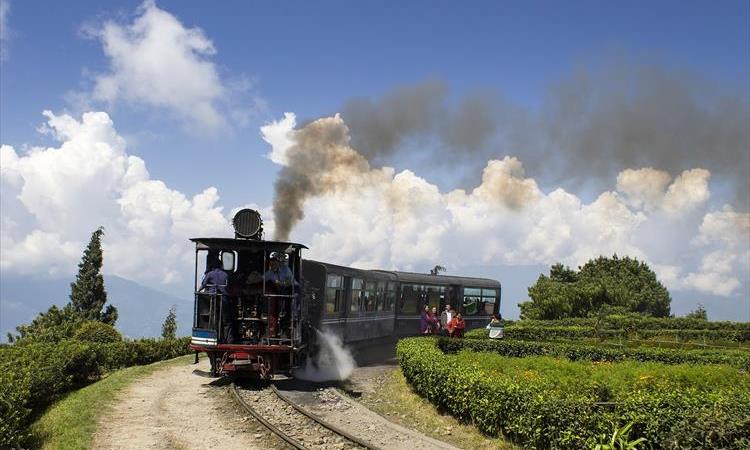 Eastern Himalaya Culture & Sightseeing Tour (India)