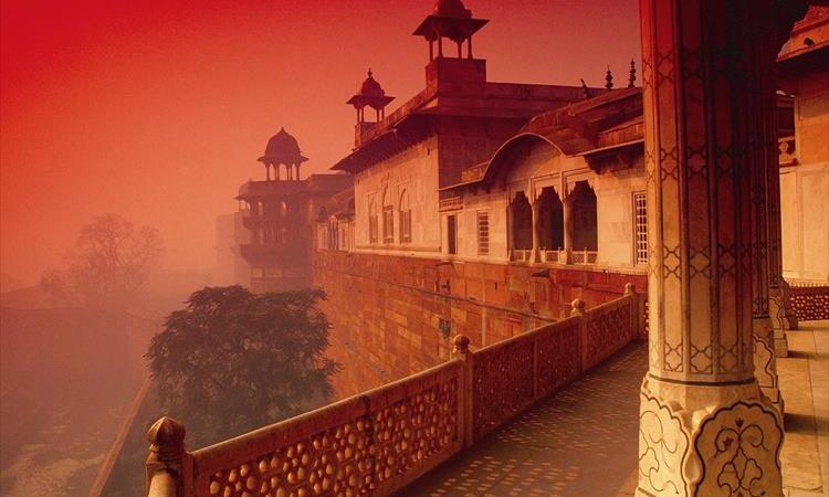 Eco tour: Golden Triangle With Lucknow & Varanasi, 11 Days Tour (India)
