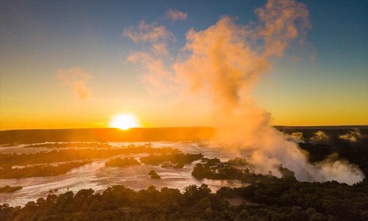 Sunrise Guided Tour Of The Falls (Zimbabwe)