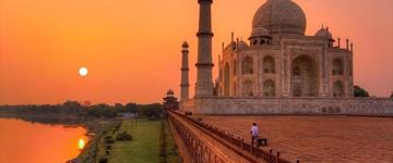 Taj Mahal Sunrise & Agra Fort With Shopping (India)
