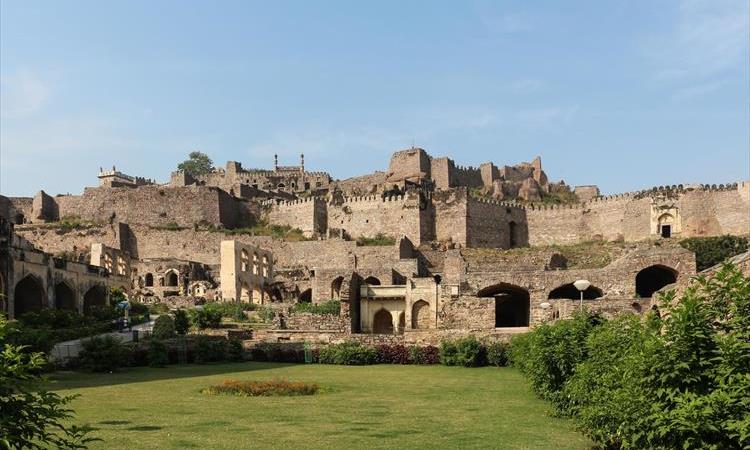 Eco tour: Ancient Caves, Architecture, Hill & Backwater (India)