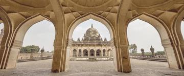 Caves & Temples: Architectural Wonder Of India (India)