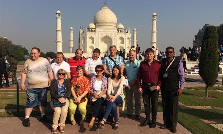 Eco tour: Taj, Tiger, Fort & Mansion Tour (India)