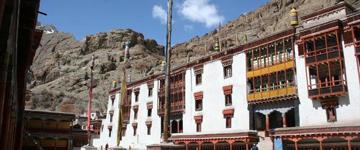 Laddakh Valley Tour: Leh, Nubra & Pangong Lake (India)