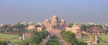 Eco tour: Golden Triangle With Tiger Safari (India)