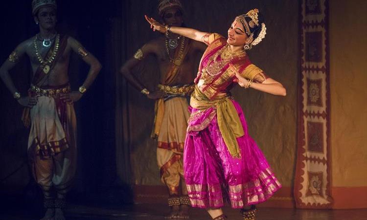 South India Temples And Backwater (India)