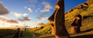 Discover Easter Island (Chile)