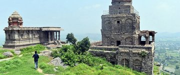 Private Day Tour From Pondicherry To Tiruvannamalai (India)