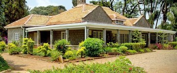 Giraffe Center And Karen Blixen Museum Day Tour Experience (Kenya)