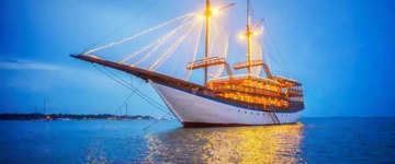 Bali Phinisi Sunset Dinner Cruise (Indonesia)