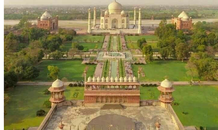 Private Tajmahal Sunrise Tour From Delhi By Car (India)