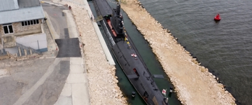 From Veliko Tarnovo: Soviet Submarine & Glass Museum (Bulgaria)